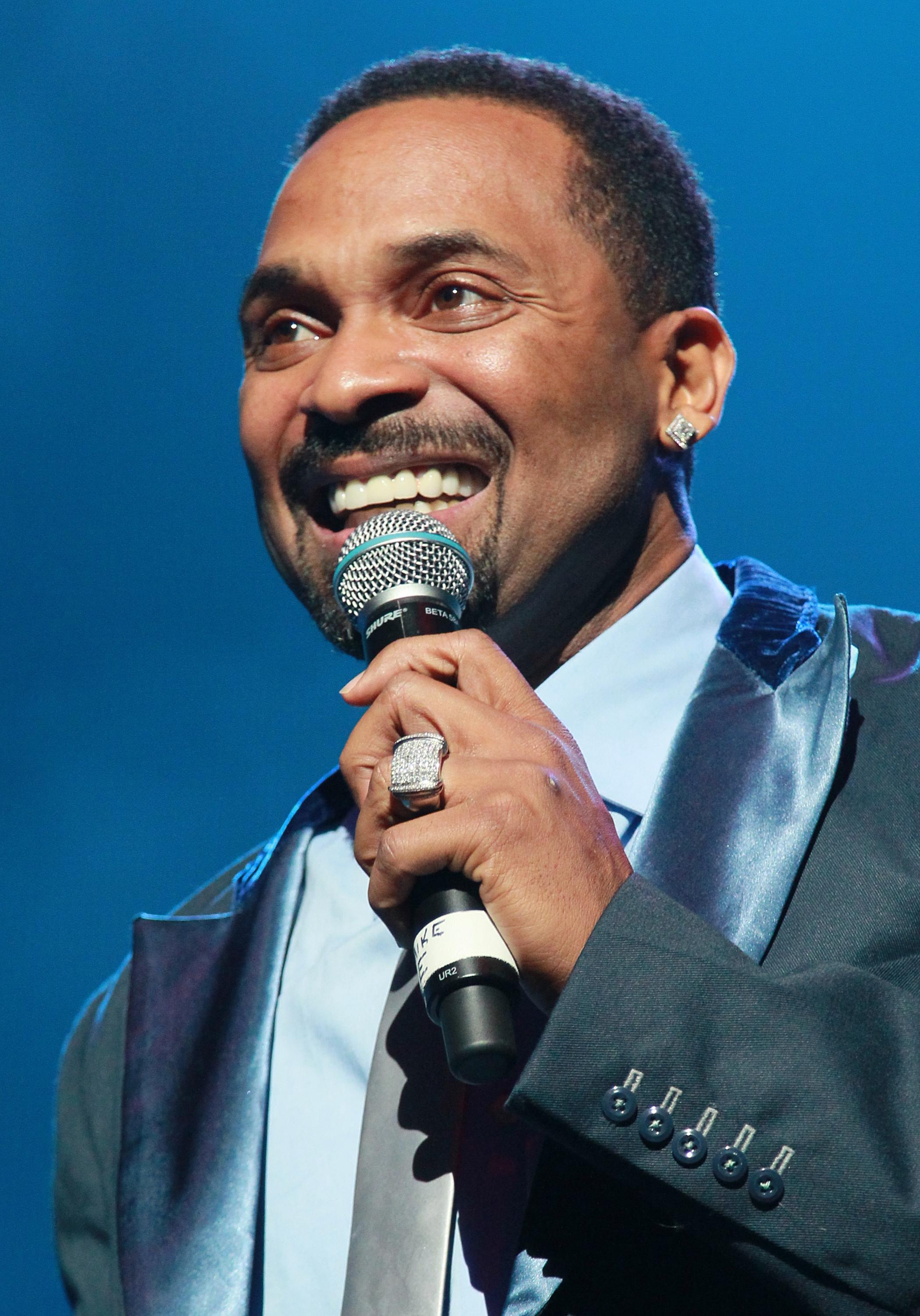Snoop Dogg & Mike Epps Perform At The Gibson Amphitheatre At Universal CityWalk