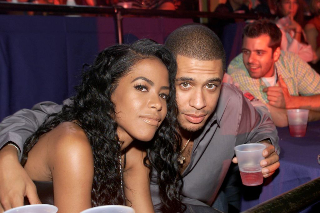 MTV20: Live and Almost Legal?backstage ? Aaliyah