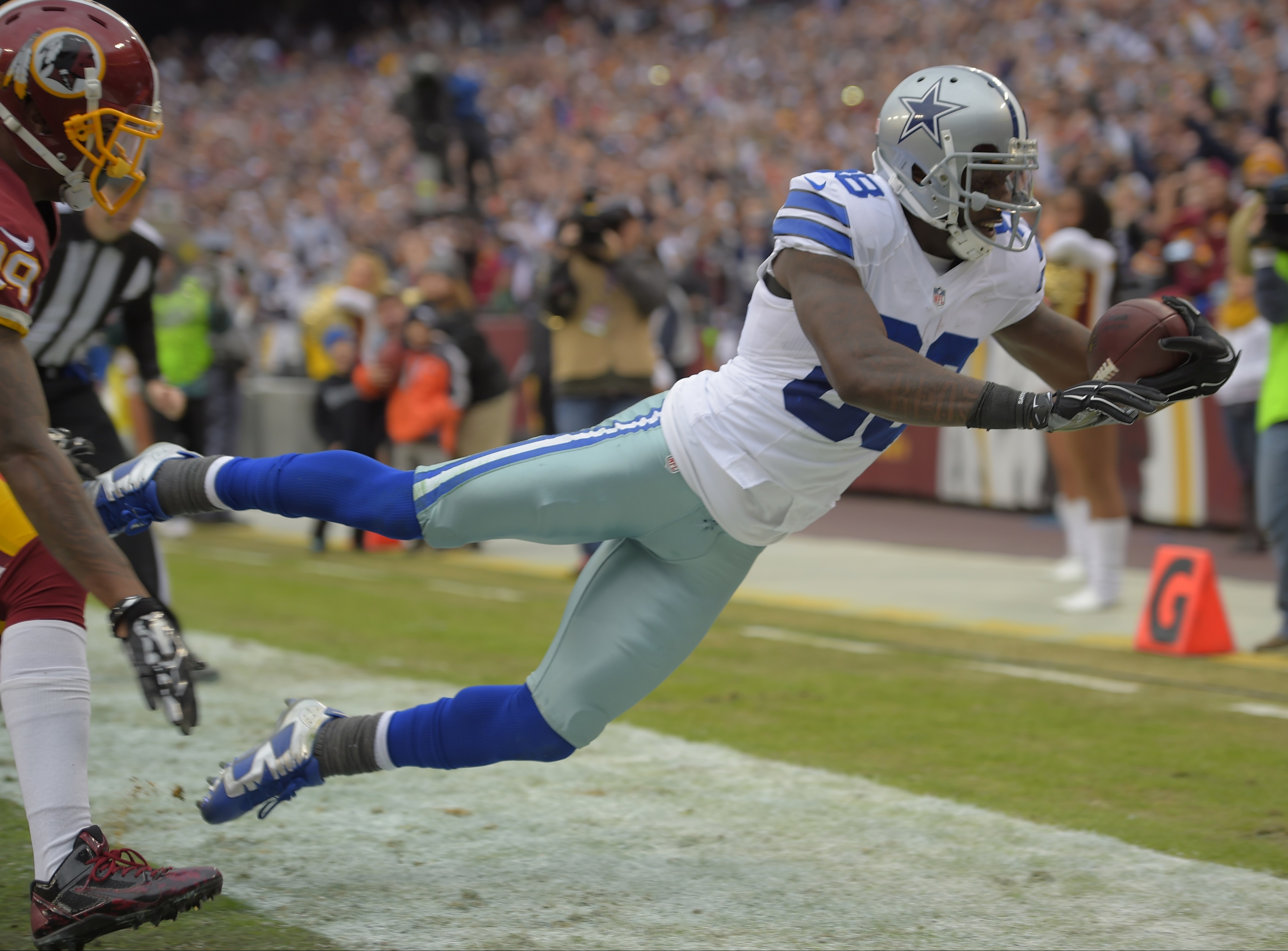 The Dallas Cowboys play the Washington Redskins