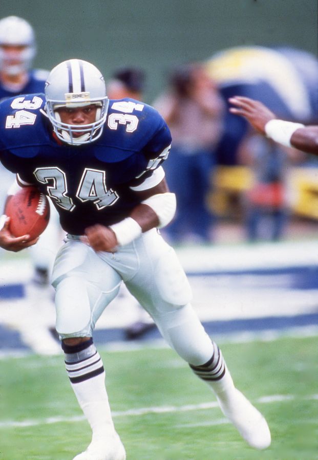 Dallas Cowboys v Los Angeles Rams