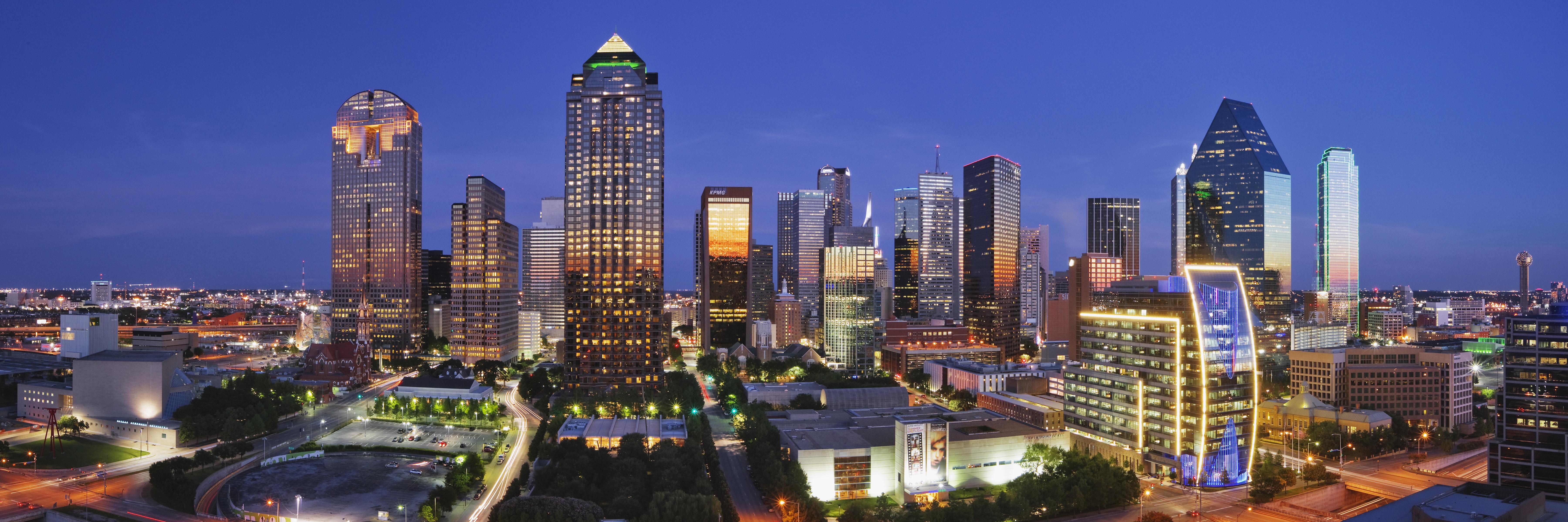 downtown dallas skyline