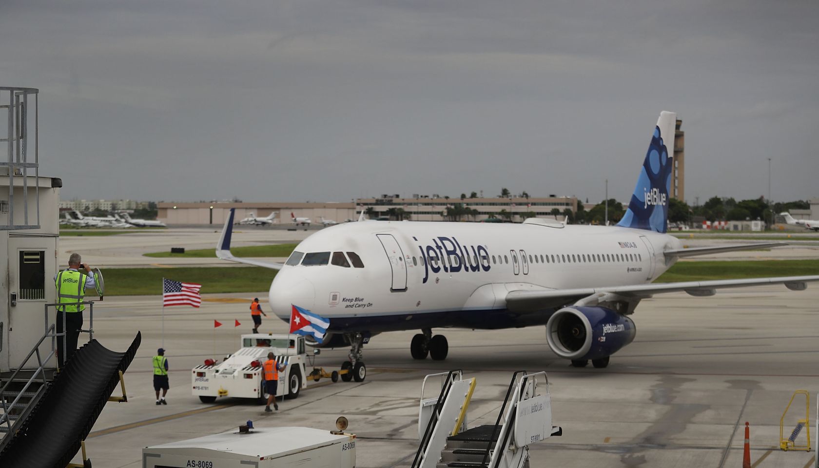 First U.S. Commercial Airline Flight To Cuba Departs From Florida