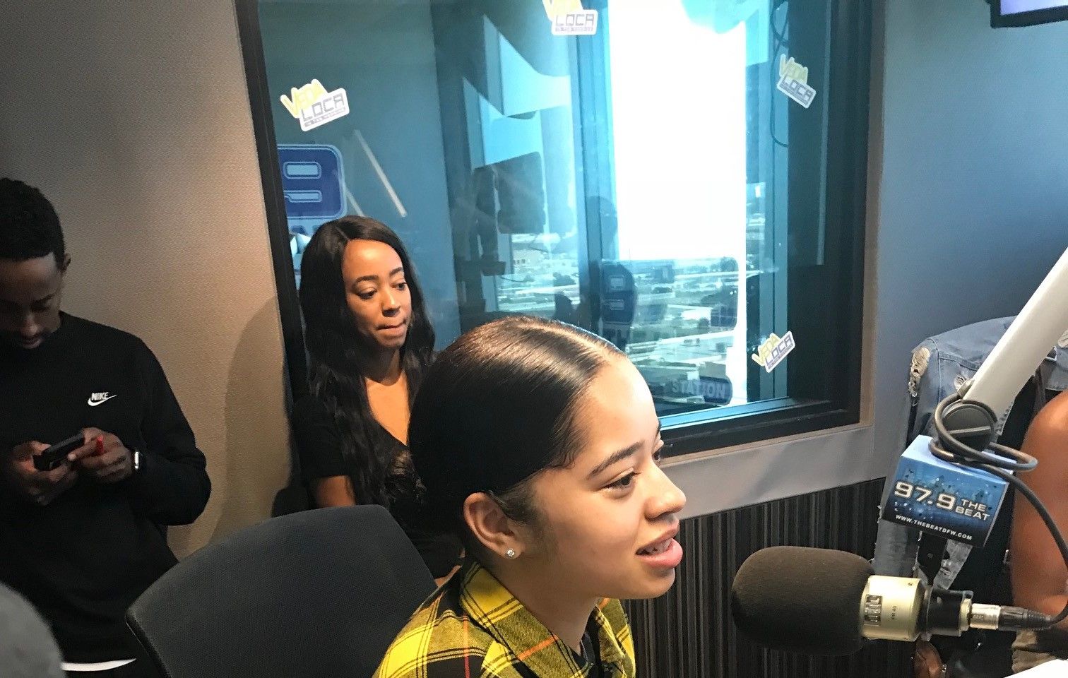 Ella Mai Stops By 97.9 The Beat