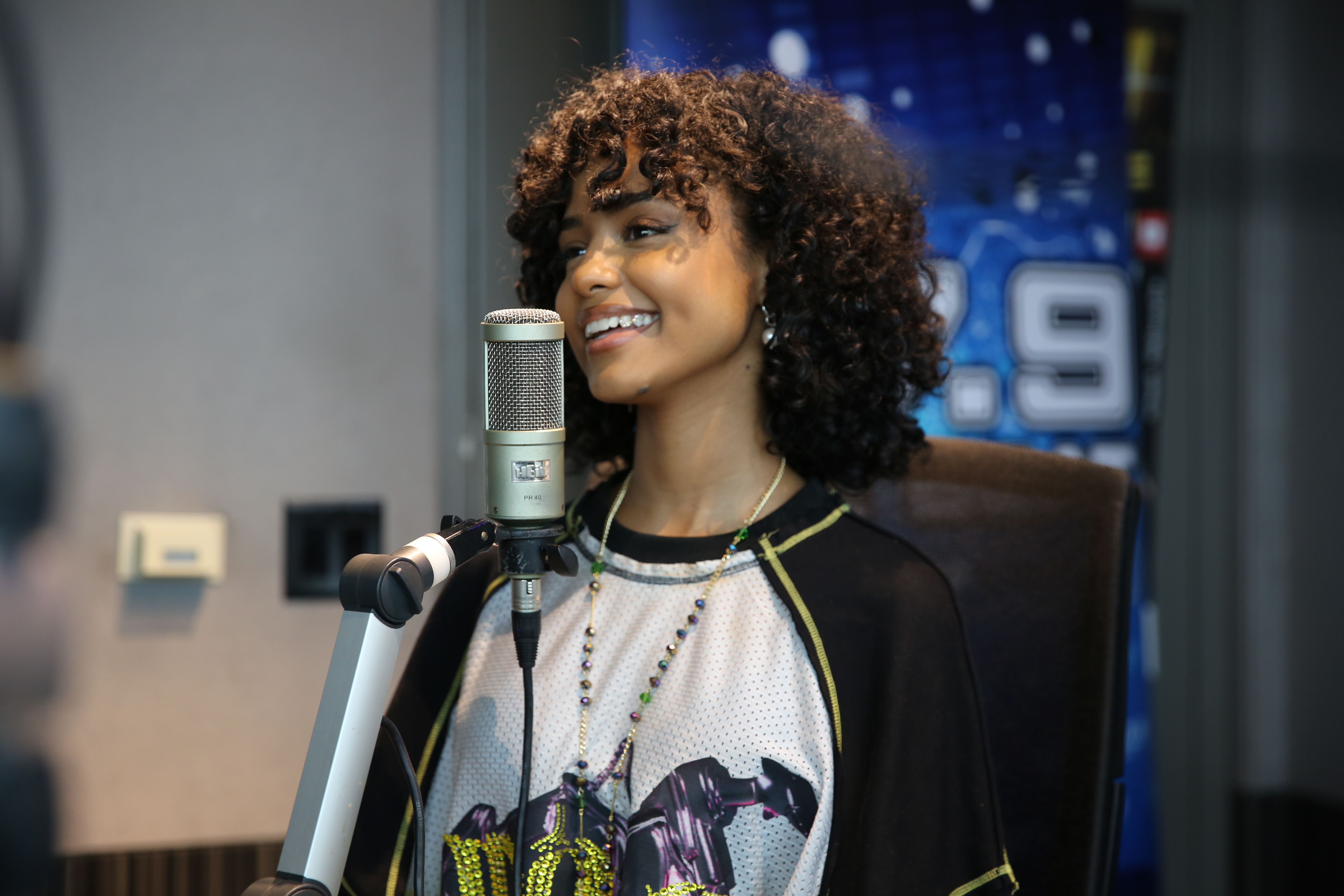 97.9 The Beat Meet and Greet photos