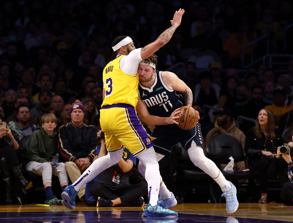 Dallas Mavericks v Los Angeles Lakers
