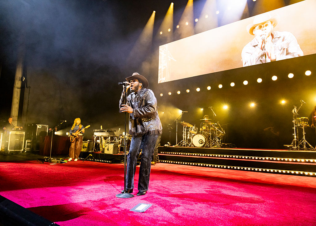 Leon Bridges In Concert