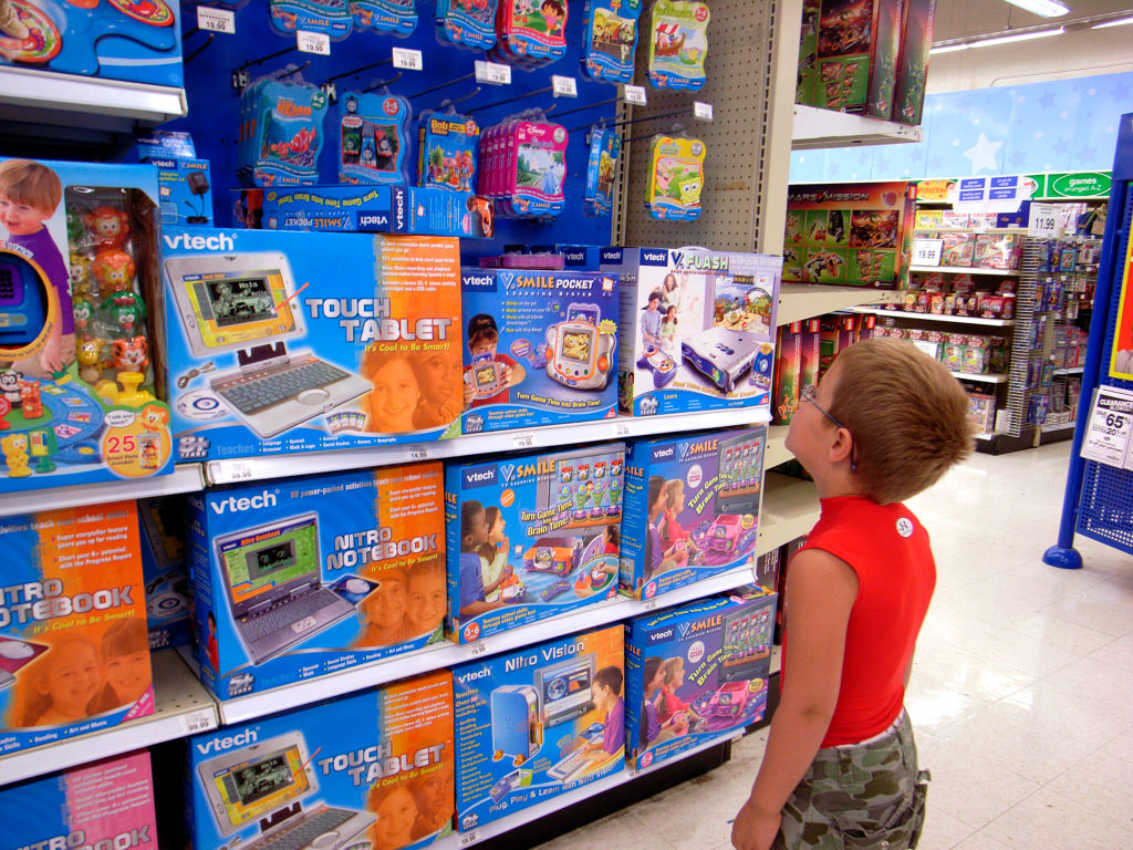 Shopping for Toys at Toys R Us